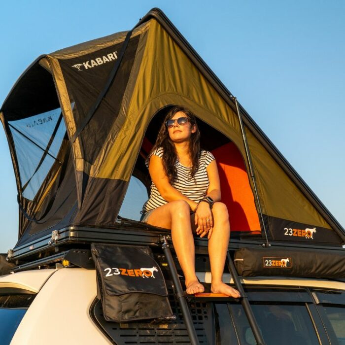 clamshell rooftop tents